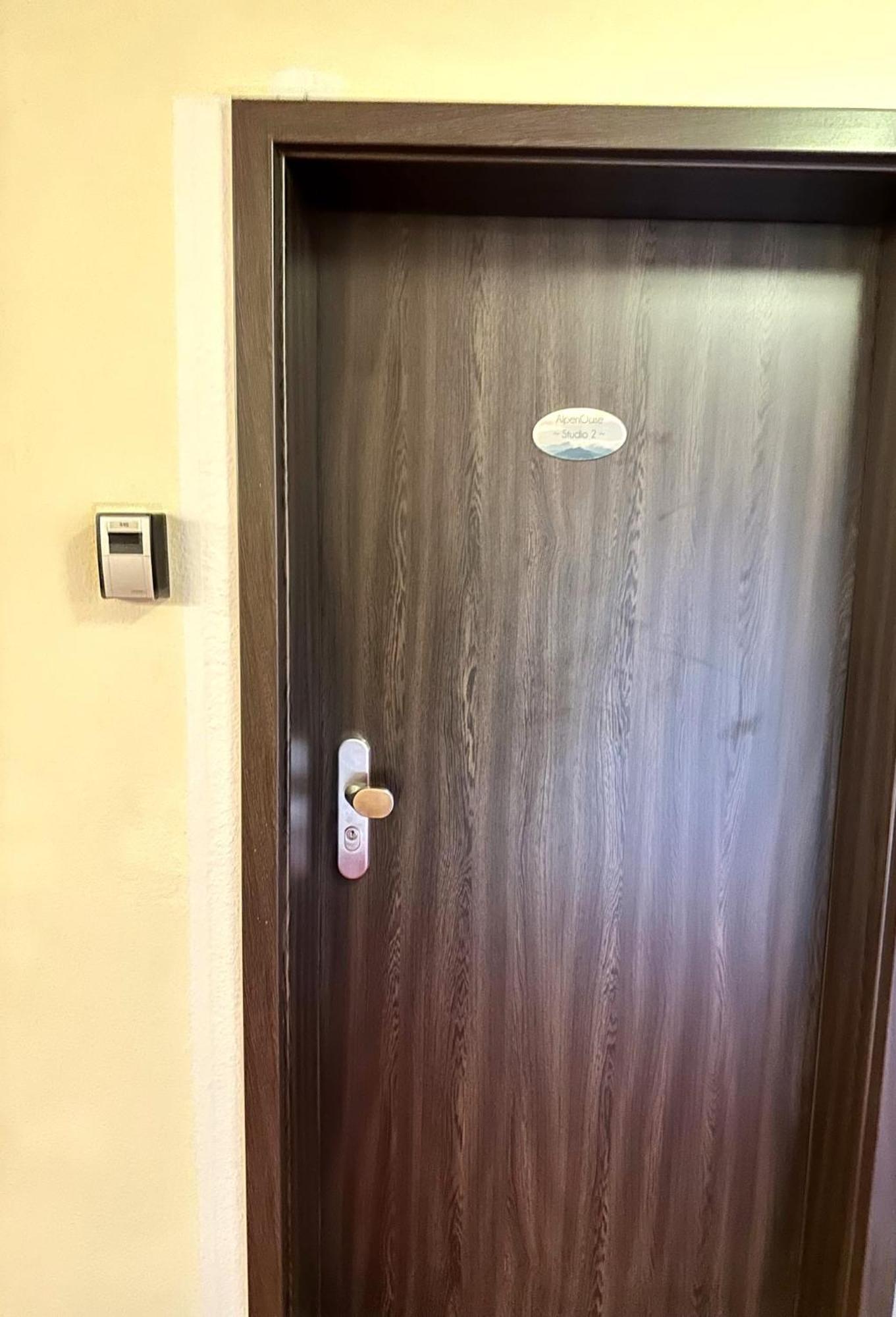 Alpenoase Schliersee - Grosse Suite Mit Sauna Oder Gemuetliche Studio Appartements Ruang foto