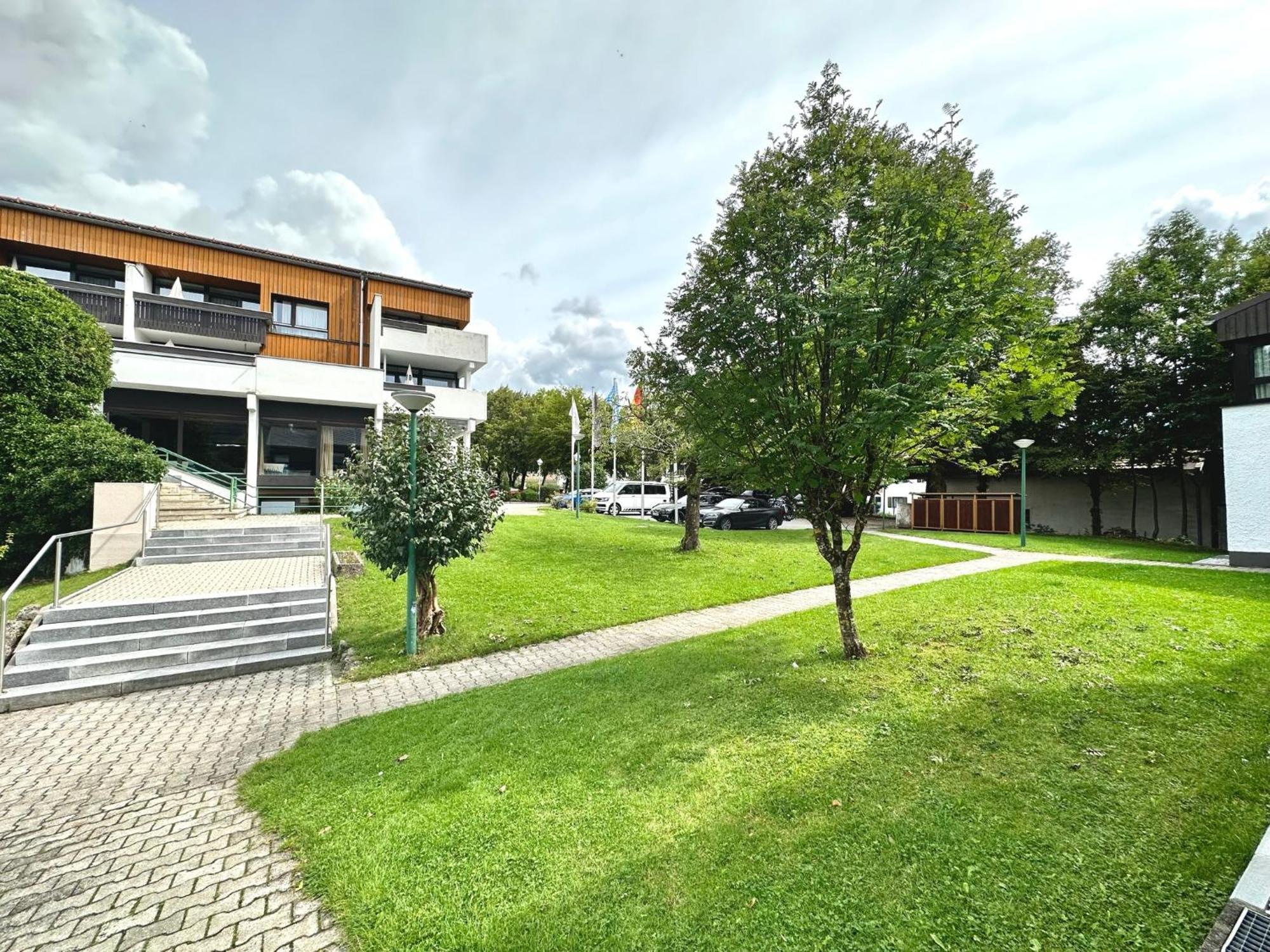 Alpenoase Schliersee - Grosse Suite Mit Sauna Oder Gemuetliche Studio Appartements Ruang foto